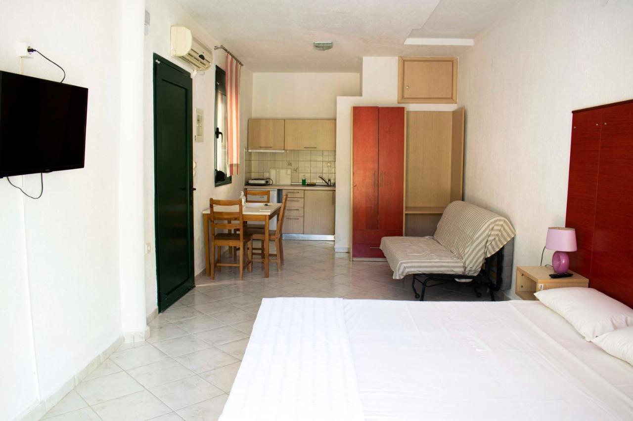 Alexandra Apartments Nikiti  Exterior photo